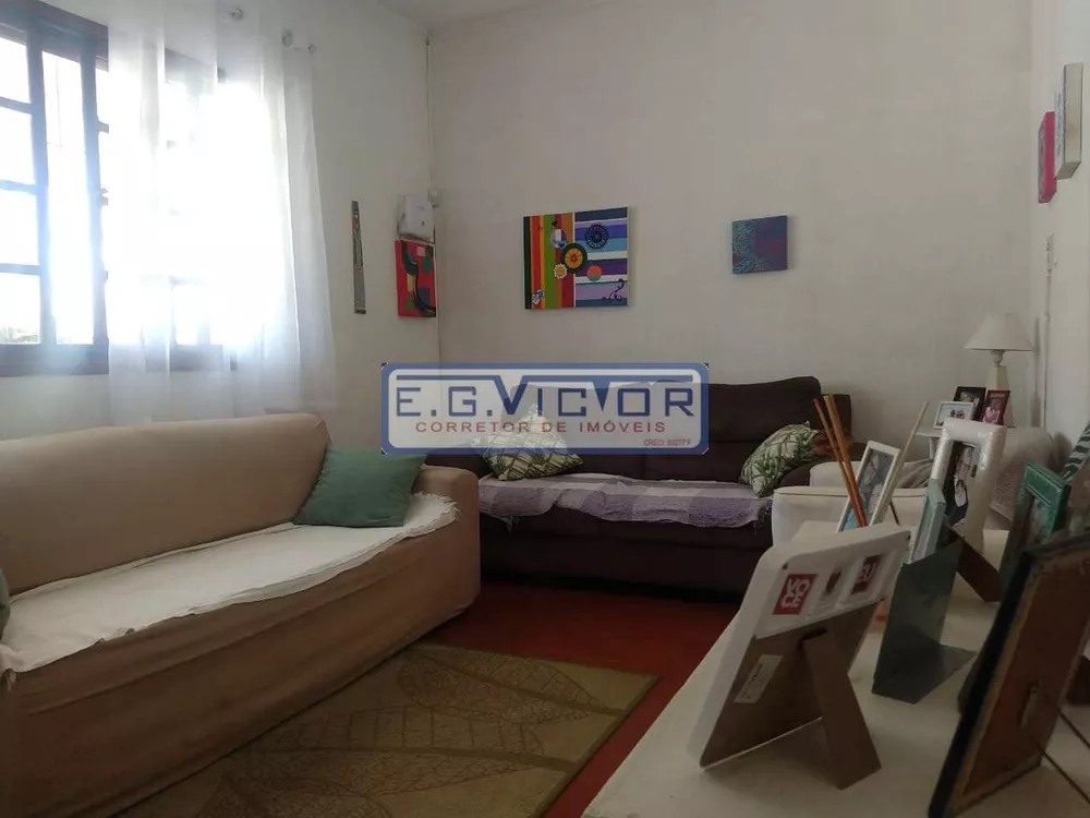 Casa à venda com 2 quartos, 145m² - Foto 4