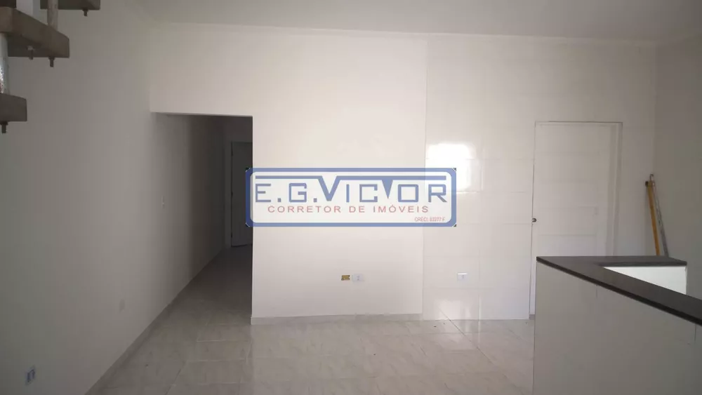 Sobrado à venda com 3 quartos, 1m² - Foto 4