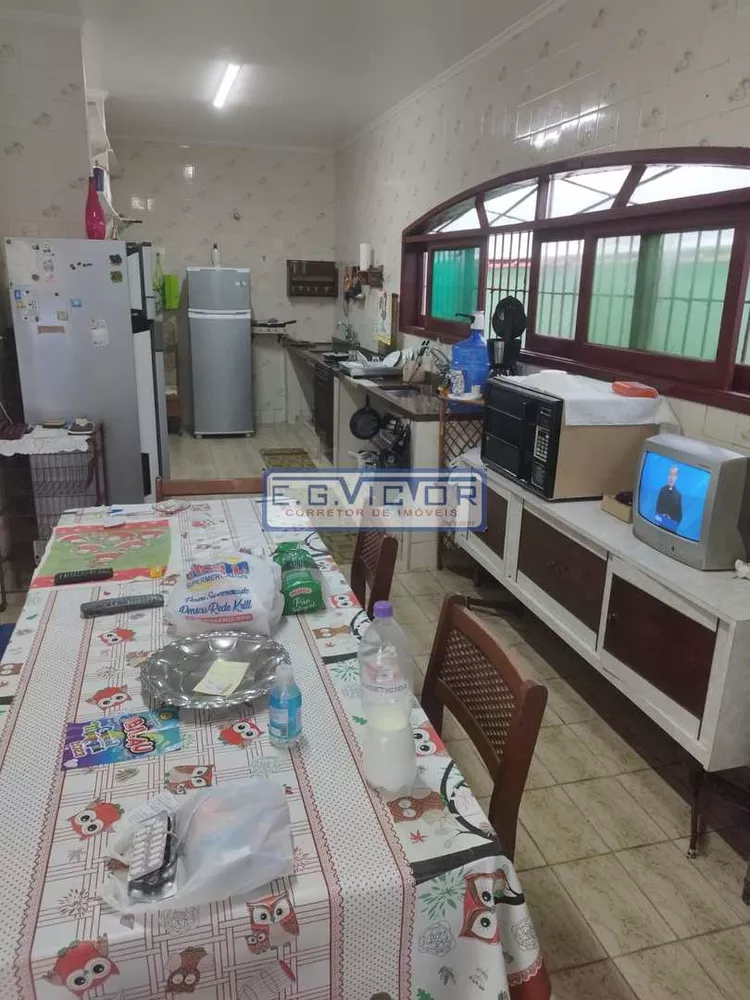 Casa, 3 quartos, 227 m² - Foto 10