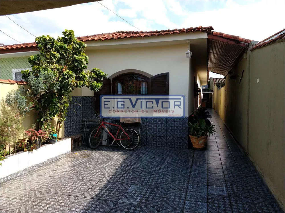 Casa à venda com 2 quartos, 91m² - Foto 1