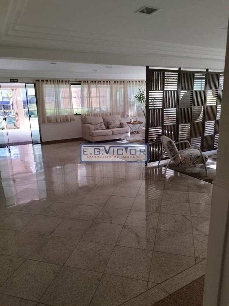 Apartamento à venda com 3 quartos, 130m² - Foto 2