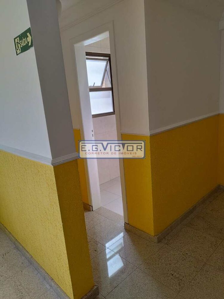 Apartamento à venda com 3 quartos, 130m² - Foto 11