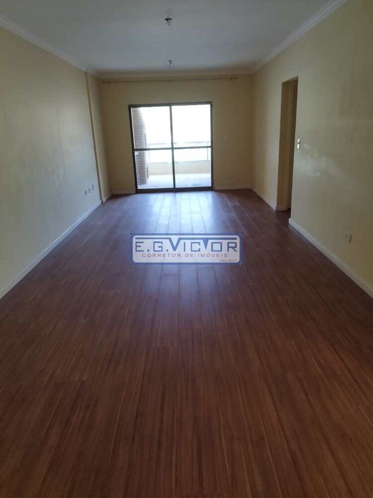 Apartamento à venda com 3 quartos, 130m² - Foto 4