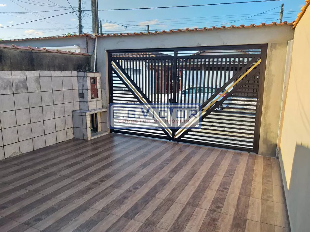 Casa à venda com 2 quartos, 1m² - Foto 3