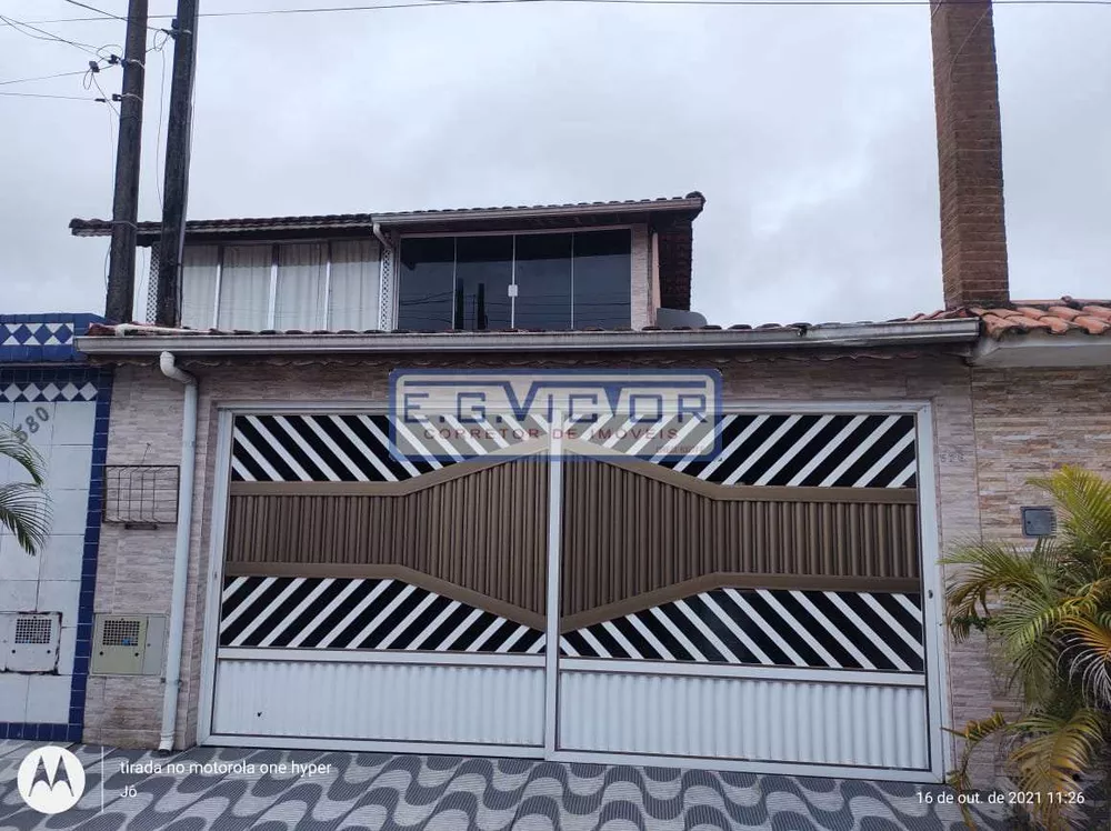 Sobrado à venda com 3 quartos, 1m² - Foto 1