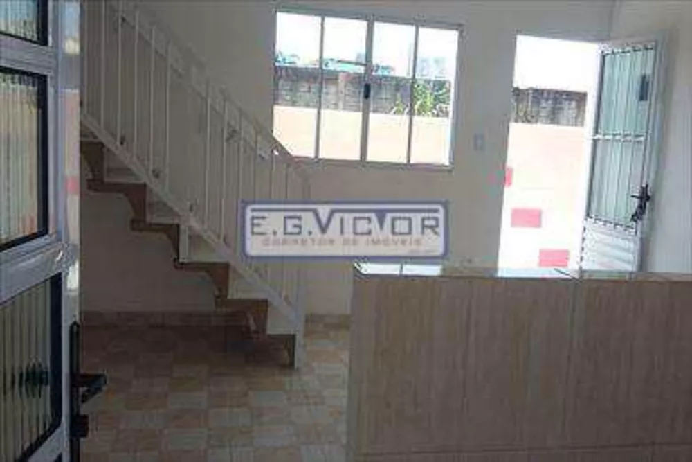 Sobrado à venda com 2 quartos, 60m² - Foto 4