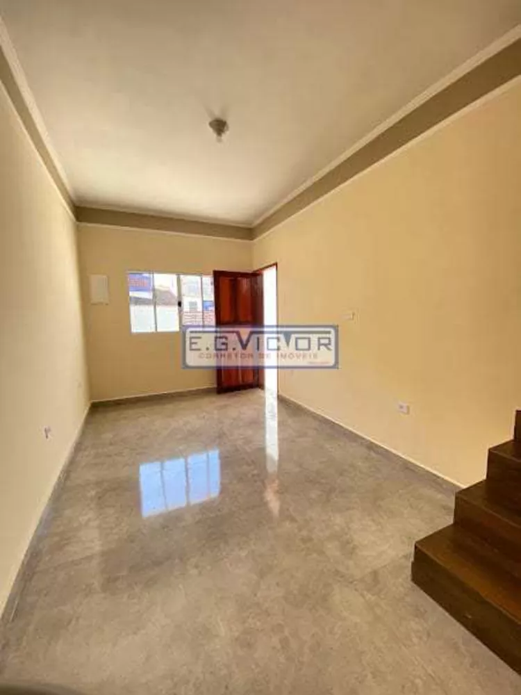 Sobrado à venda com 2 quartos, 87m² - Foto 4