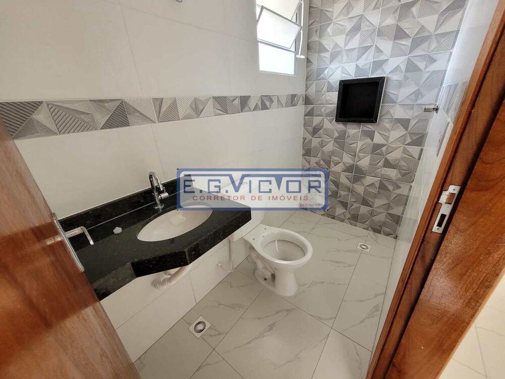 Casa à venda com 2 quartos, 78m² - Foto 4
