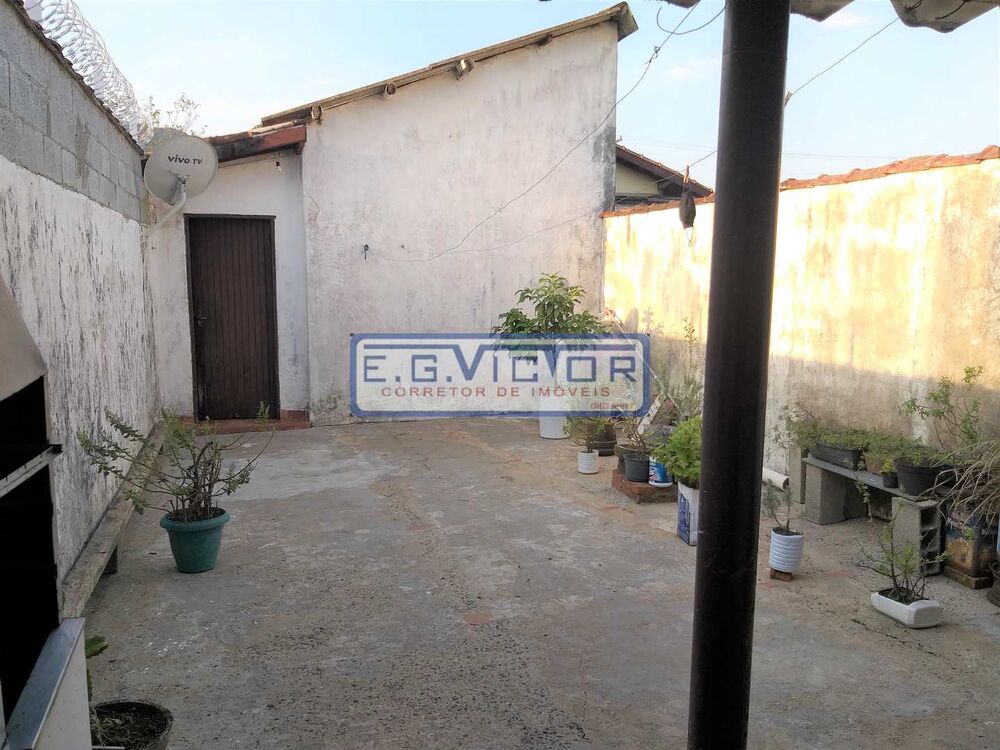 Casa à venda com 2 quartos, 1m² - Foto 15