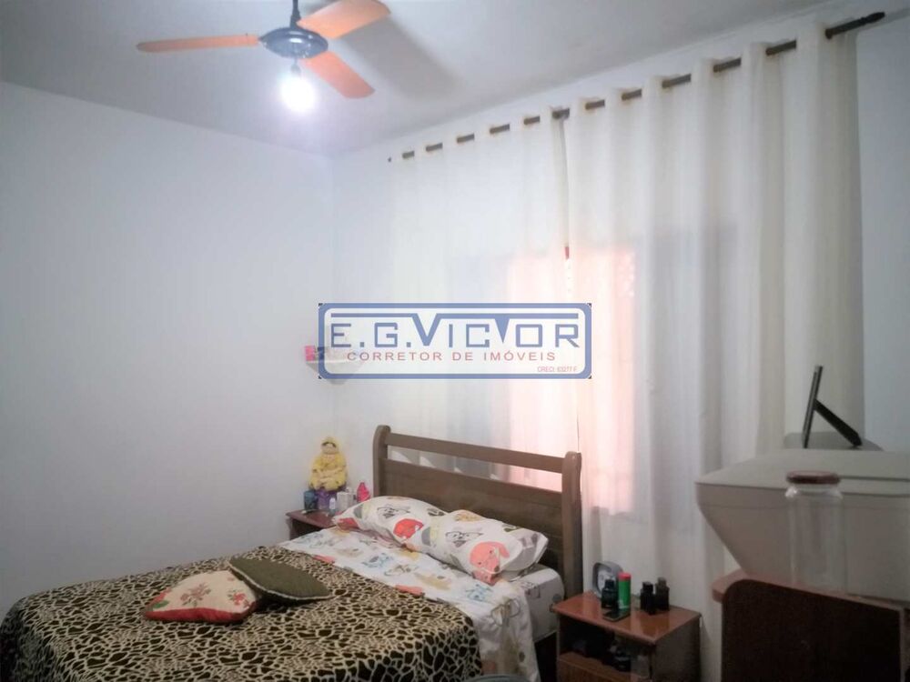 Casa à venda com 2 quartos, 1m² - Foto 9