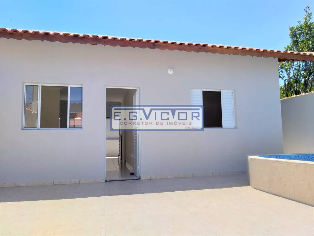 Casa à venda com 2 quartos, 1m² - Foto 3