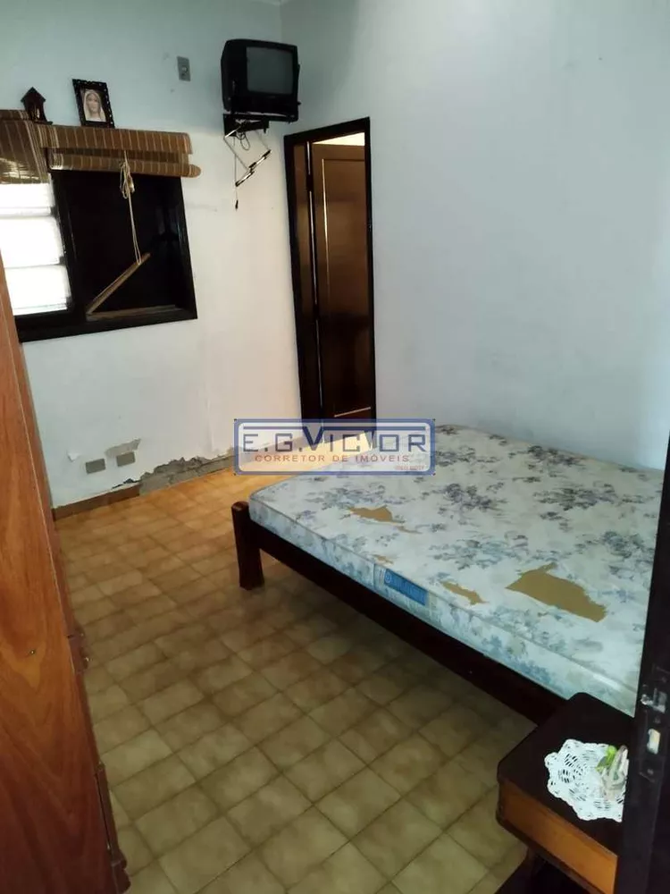 Casa, 3 quartos, 222 m² - Foto 1