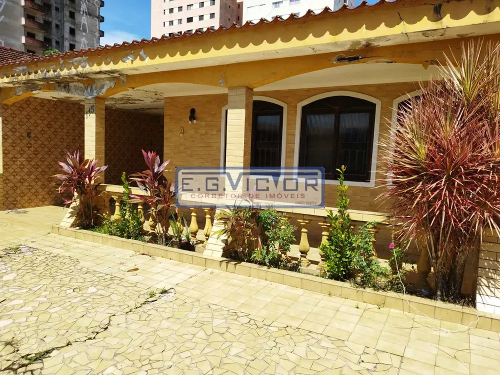Casa, 3 quartos, 222 m² - Foto 1