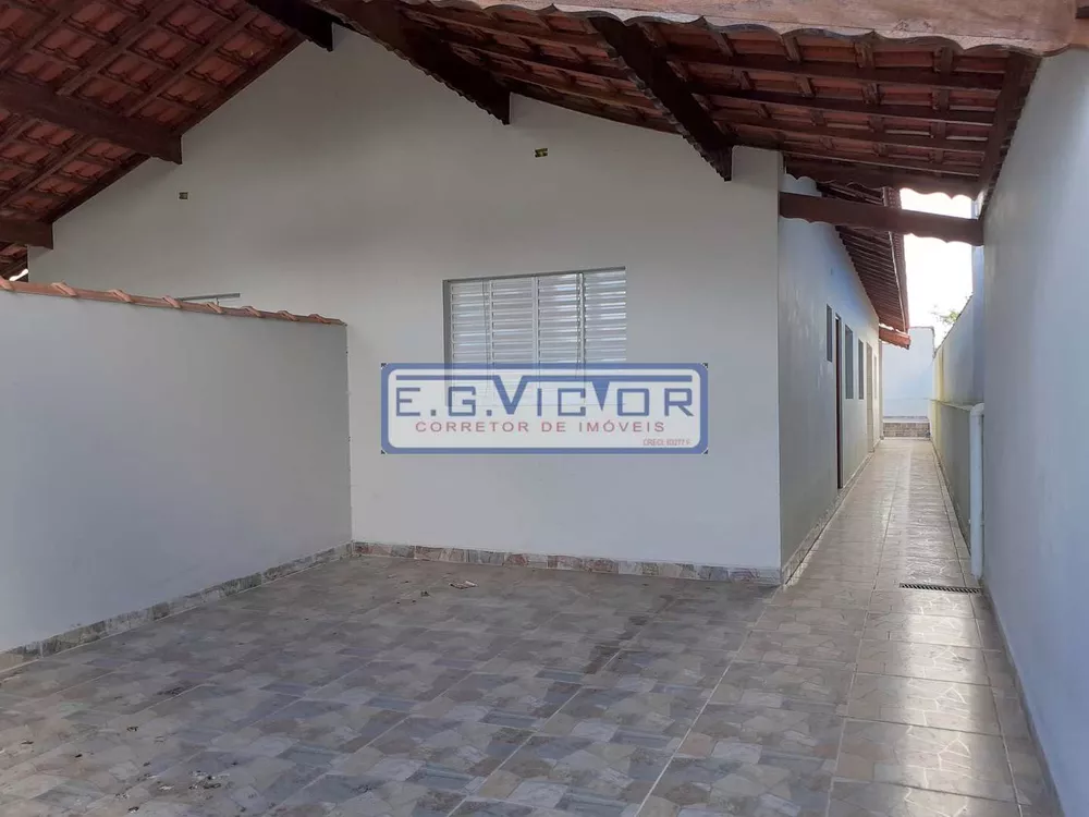 Casa à venda com 2 quartos, 90m² - Foto 5