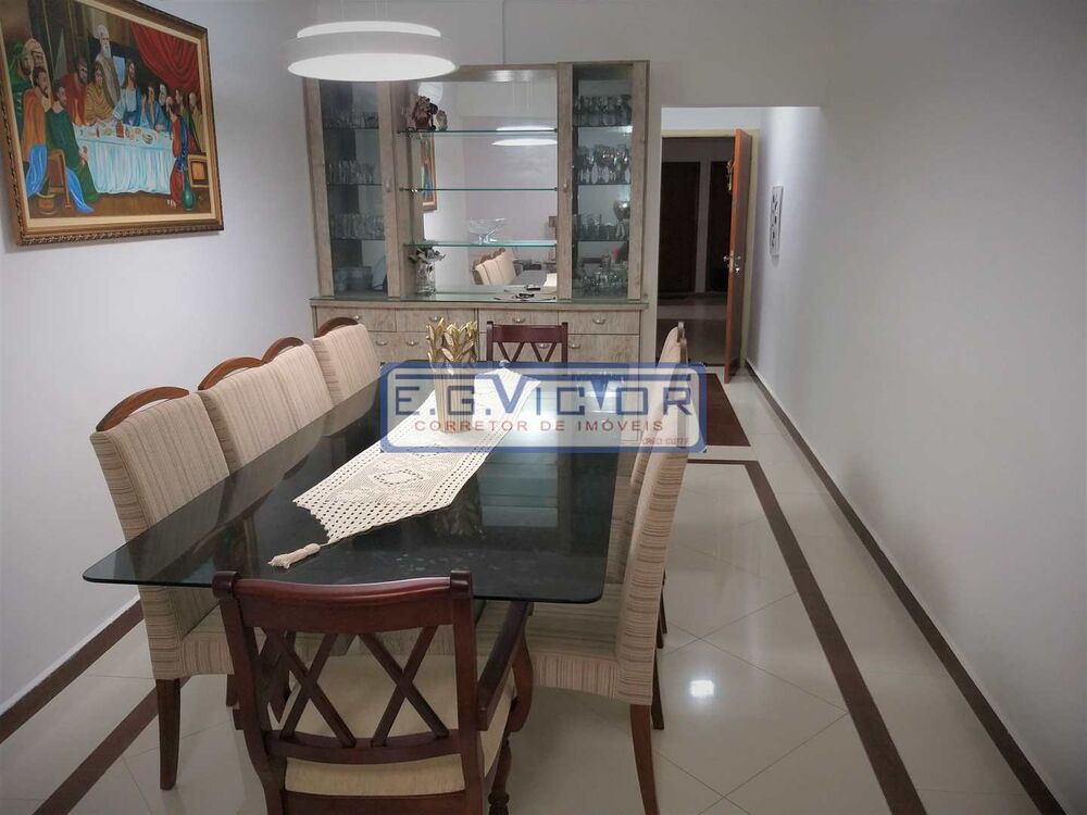 Apartamento à venda com 3 quartos, 149m² - Foto 2