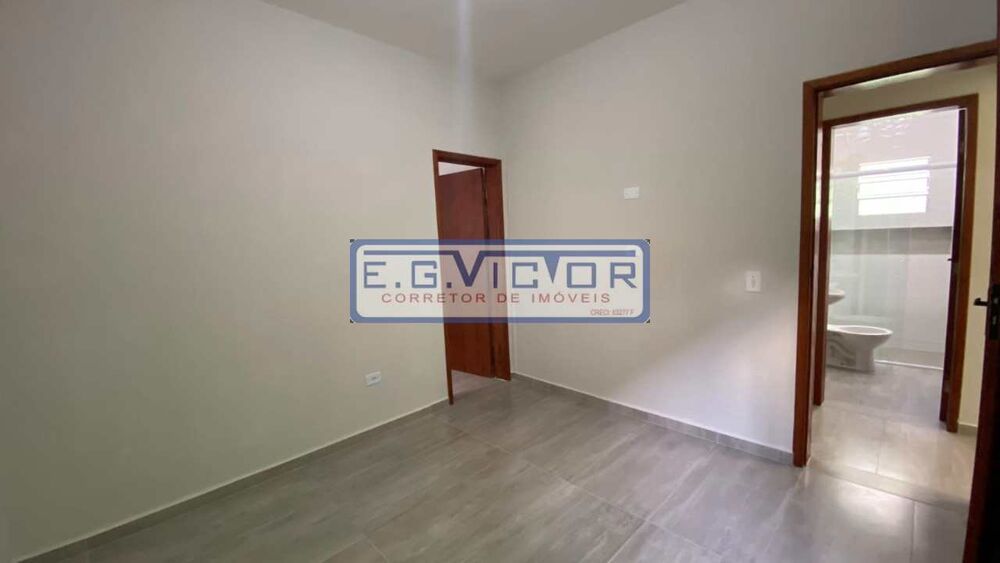 Casa à venda com 2 quartos, 90m² - Foto 5