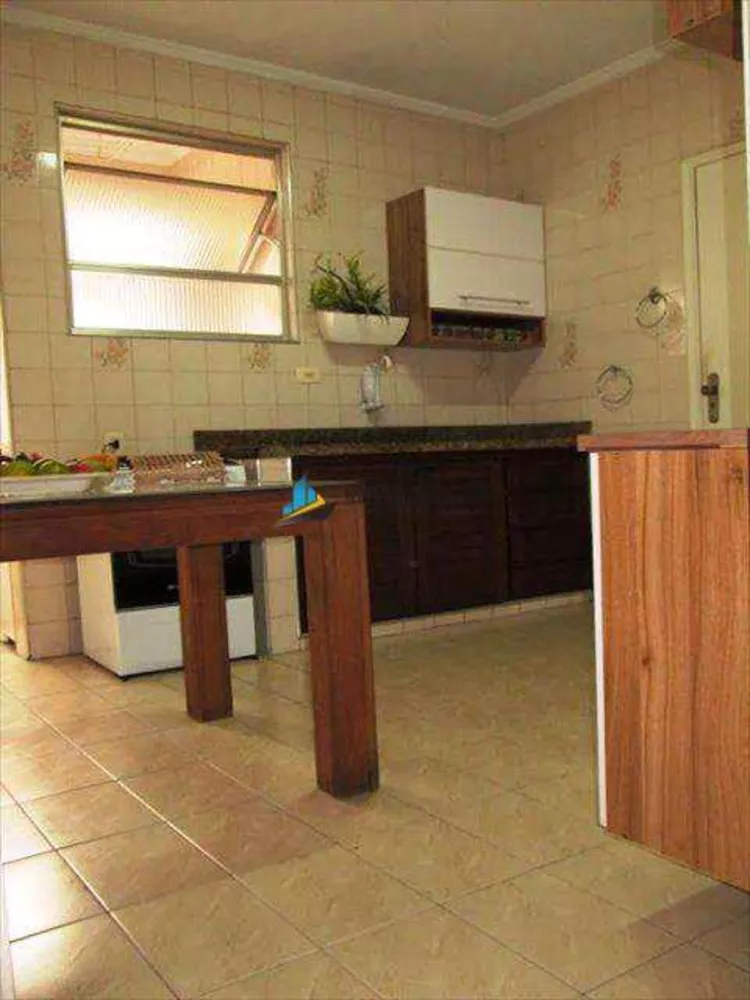 Apartamento à venda com 2 quartos, 76m² - Foto 2