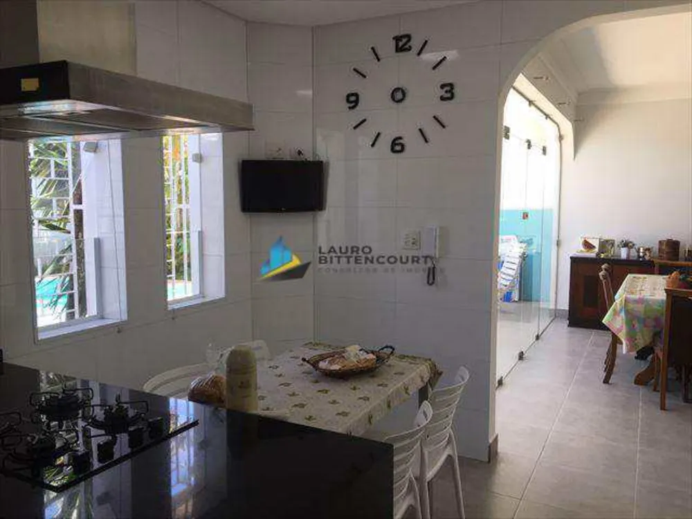 Casa, 3 quartos, 200 m² - Foto 15