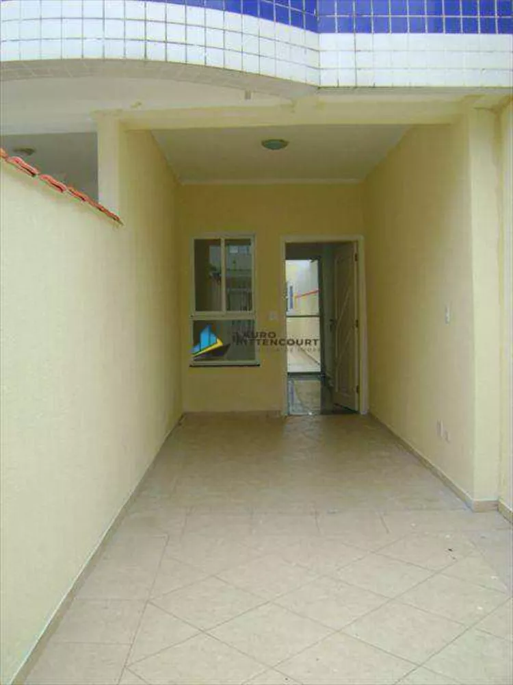 Casa à venda com 3 quartos, 120m² - Foto 1