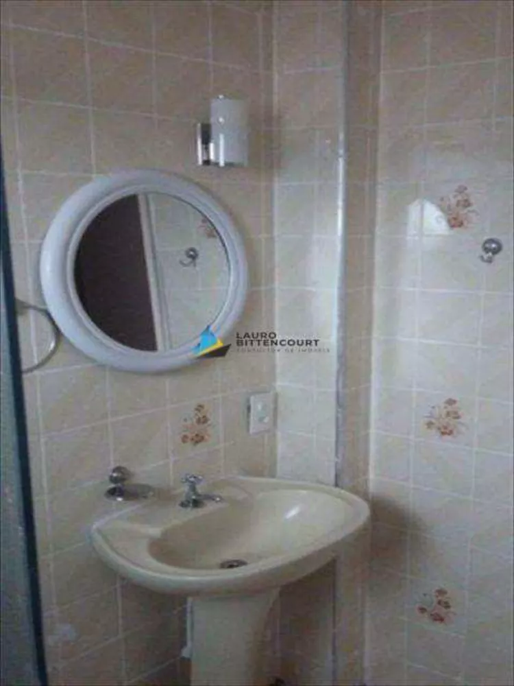 Apartamento à venda com 2 quartos, 70m² - Foto 1