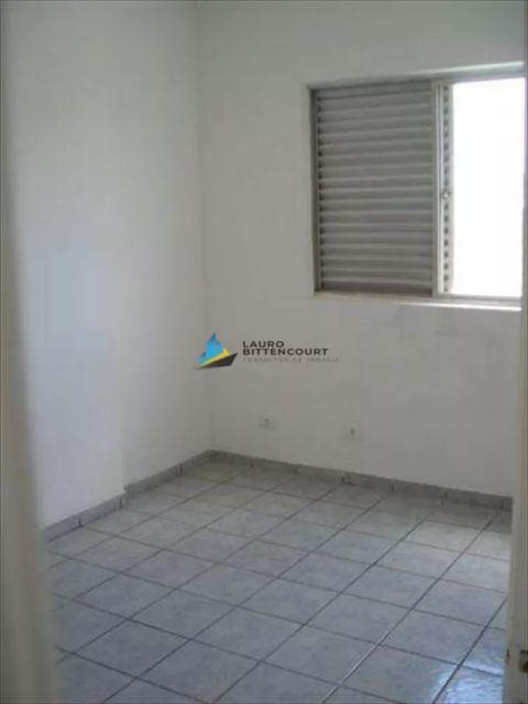 Apartamento à venda com 2 quartos, 70m² - Foto 3