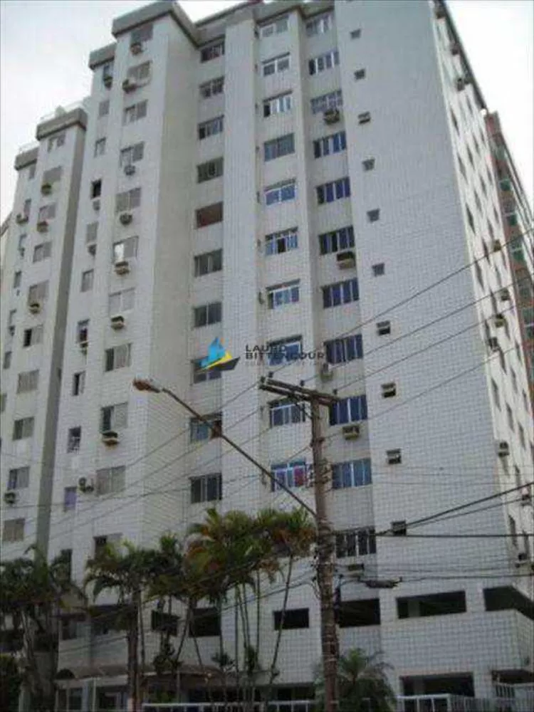 Apartamento à venda com 2 quartos, 70m² - Foto 2