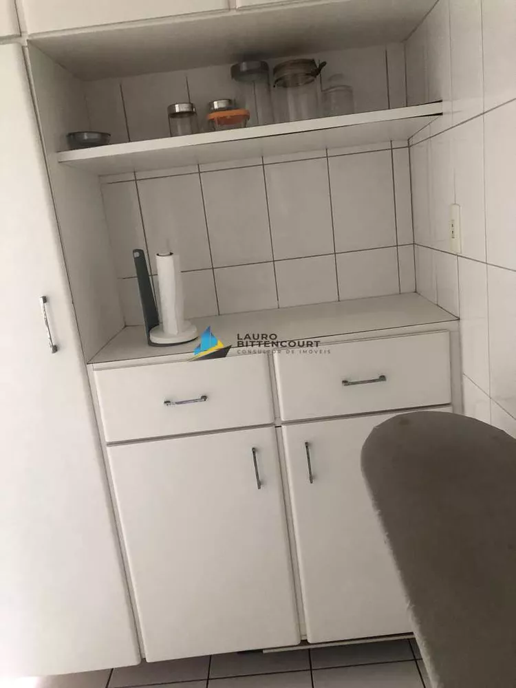 Apartamento à venda com 2 quartos, 65m² - Foto 4