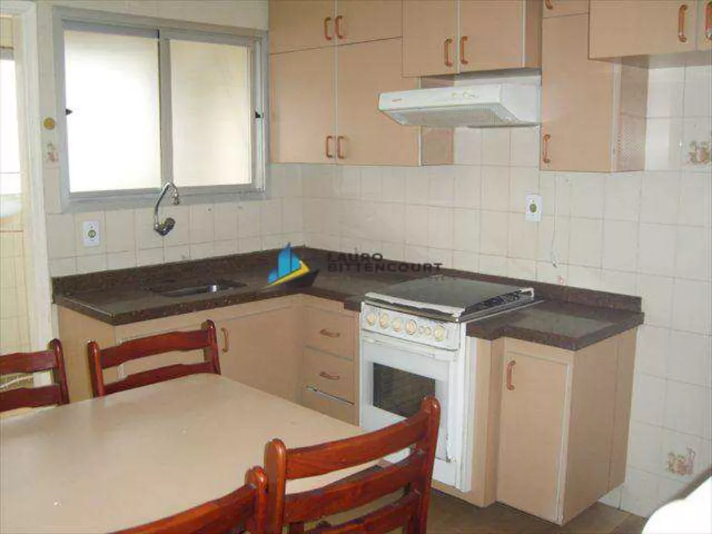 Apartamento à venda com 3 quartos, 95m² - Foto 2