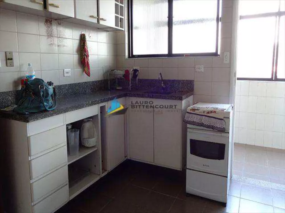 Apartamento à venda com 2 quartos, 100m² - Foto 2