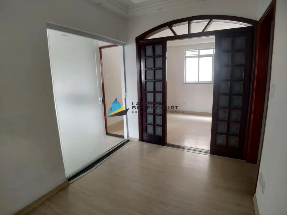 Apartamento, 3 quartos, 100 m² - Foto 1