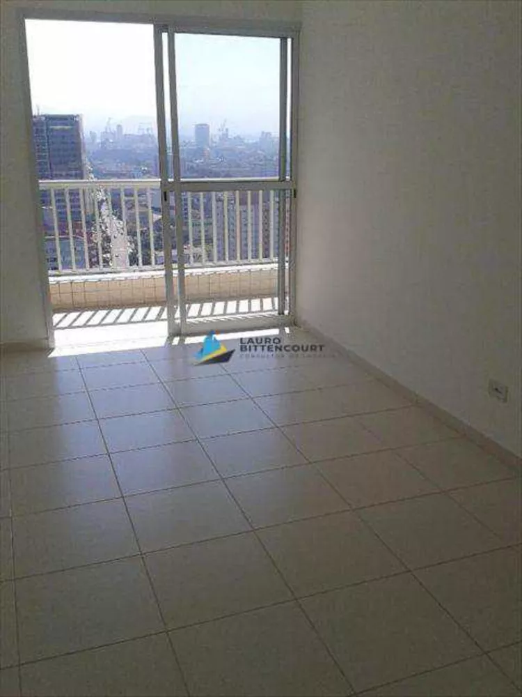 Apartamento à venda com 2 quartos, 67m² - Foto 1