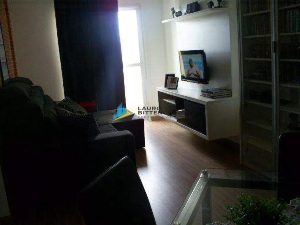 Apartamento à venda com 2 quartos, 69m² - Foto 2