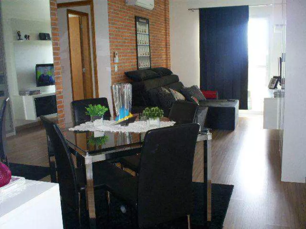 Apartamento à venda com 2 quartos, 69m² - Foto 1