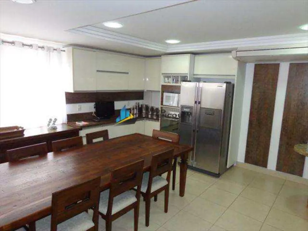 Casa, 3 quartos, 195 m² - Foto 12