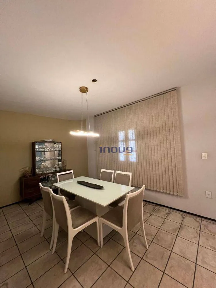Casa, 3 quartos, 230 m² - Foto 2
