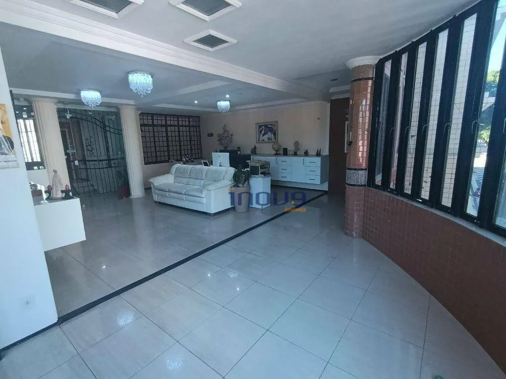 Casa, 10 quartos, 776 m² - Foto 1