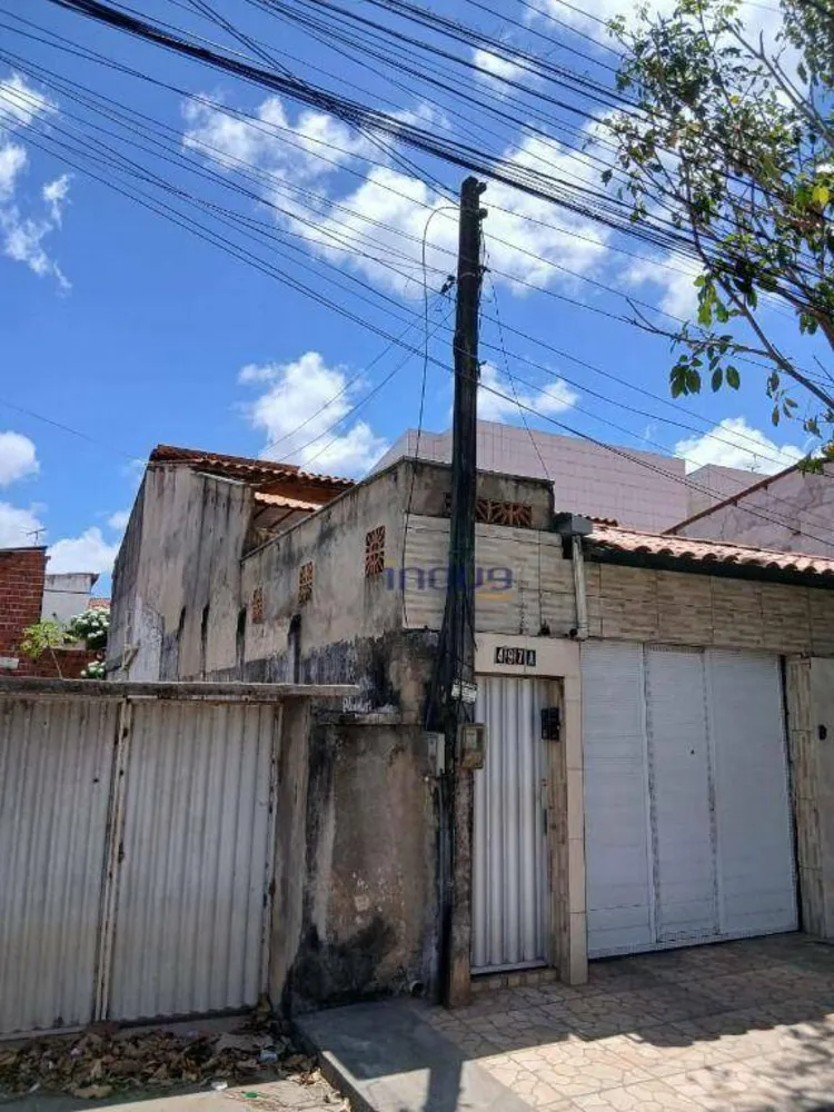 Casa, 6 quartos, 127 m² - Foto 1