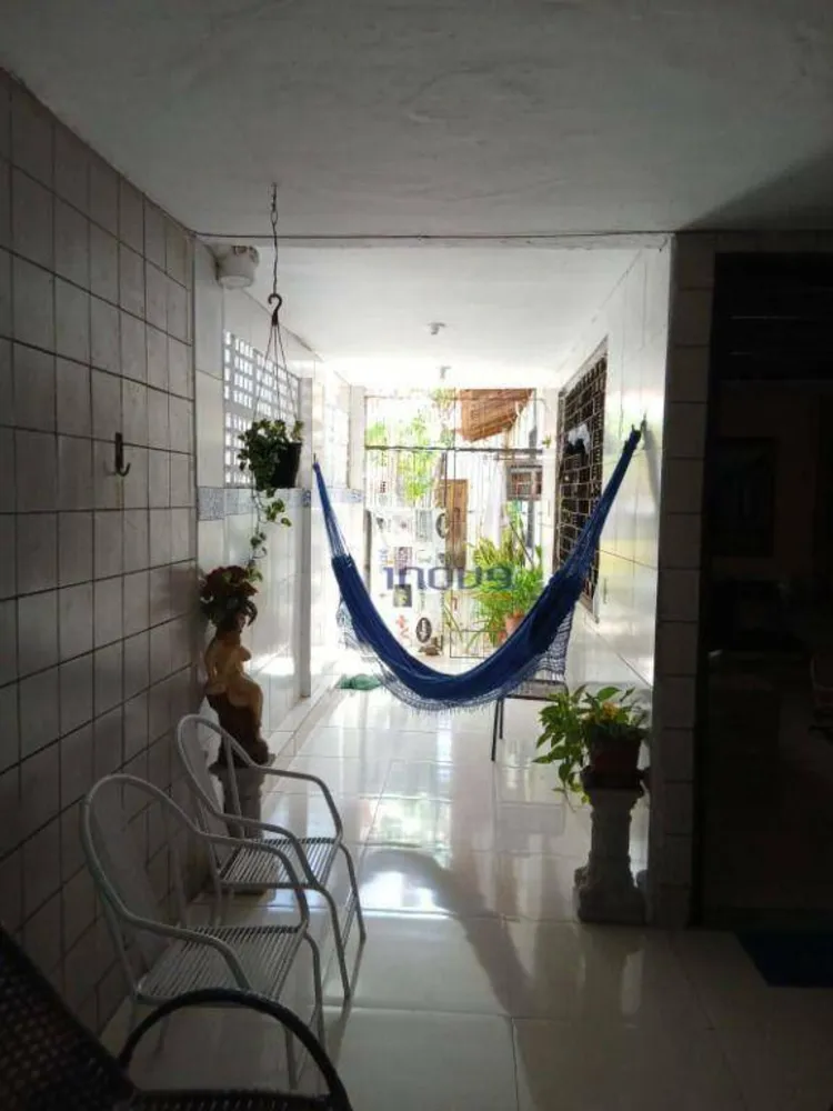 Casa, 6 quartos, 127 m² - Foto 2