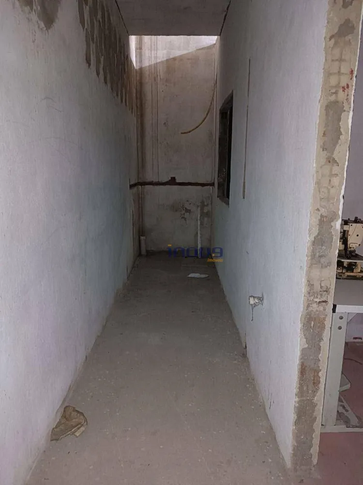 Depósito-Galpão, 210 m² - Foto 2