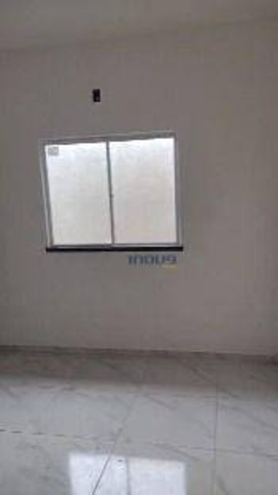 Casa à venda com 3 quartos, 98m² - Foto 4