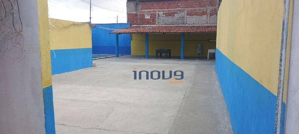 Casa à venda com 2 quartos, 120m² - Foto 3
