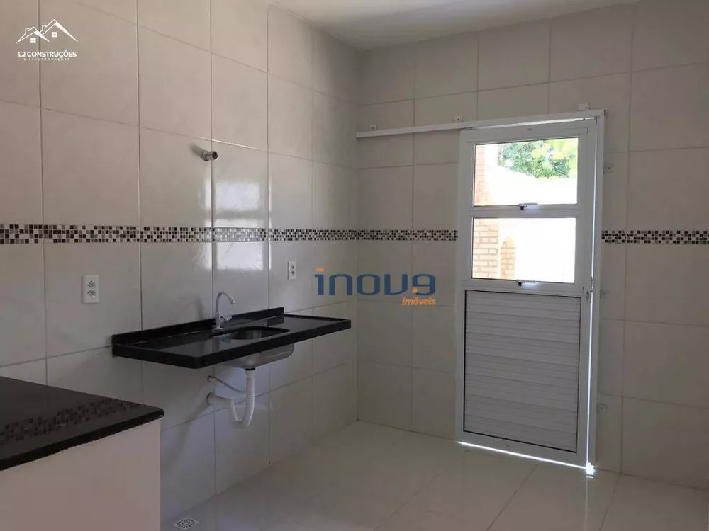 Casa à venda com 2 quartos, 84m² - Foto 6