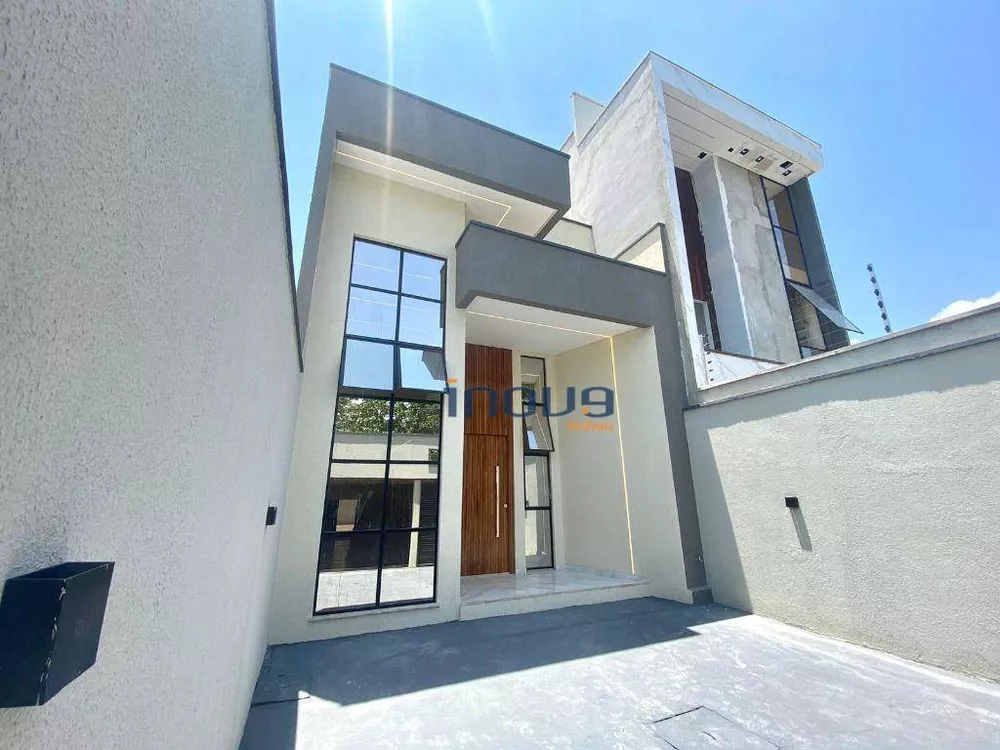 Casa à venda com 3 quartos, 123m² - Foto 2