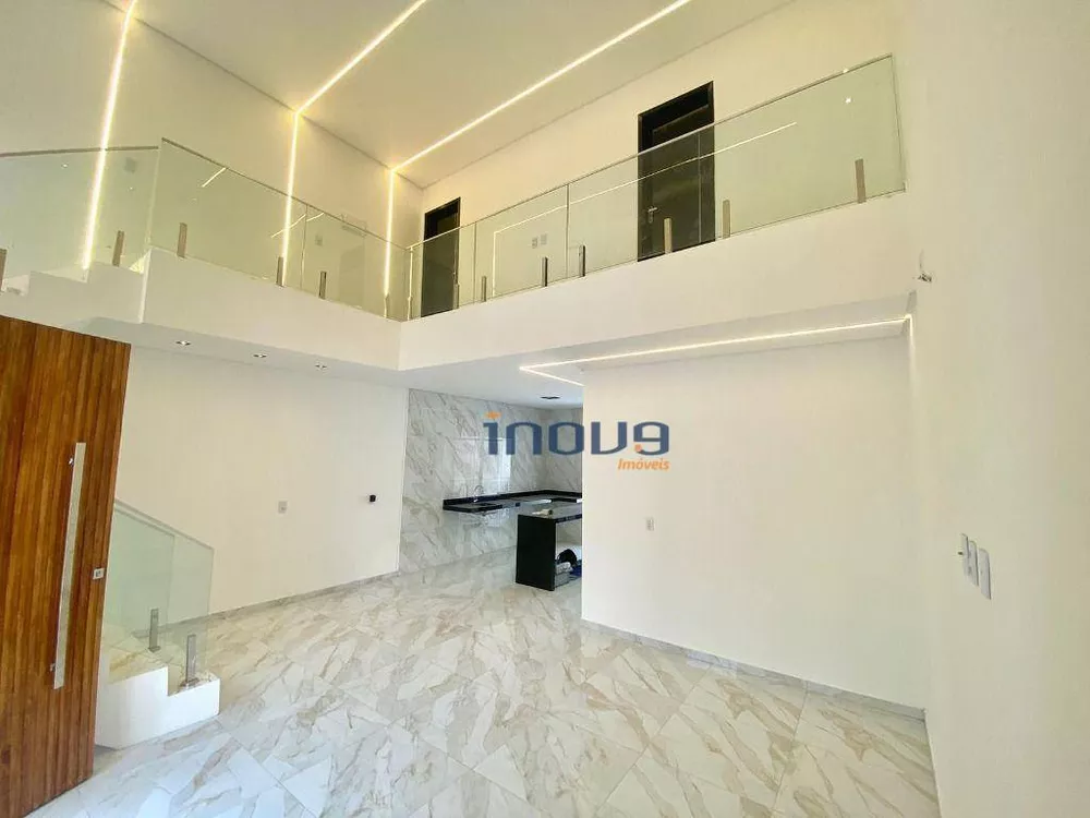 Casa à venda com 3 quartos, 123m² - Foto 1