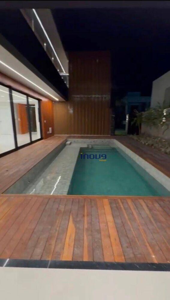 Casa à venda com 4 quartos, 318m² - Foto 8