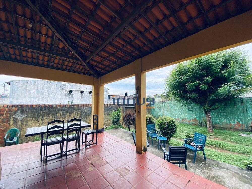 Casa à venda com 4 quartos, 150m² - Foto 3