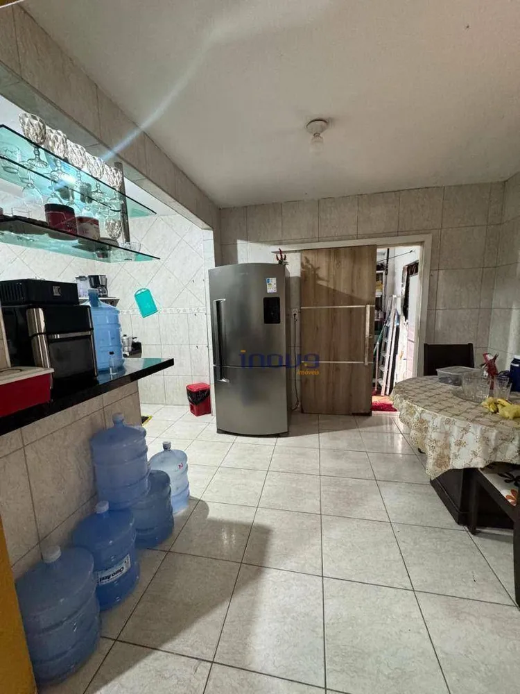 Casa, 4 quartos, 200 m² - Foto 3