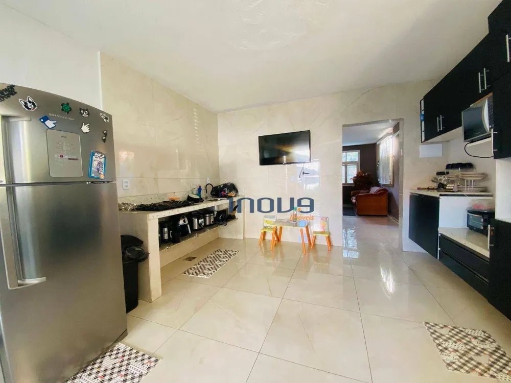 Casa, 3 quartos, 182 m² - Foto 1