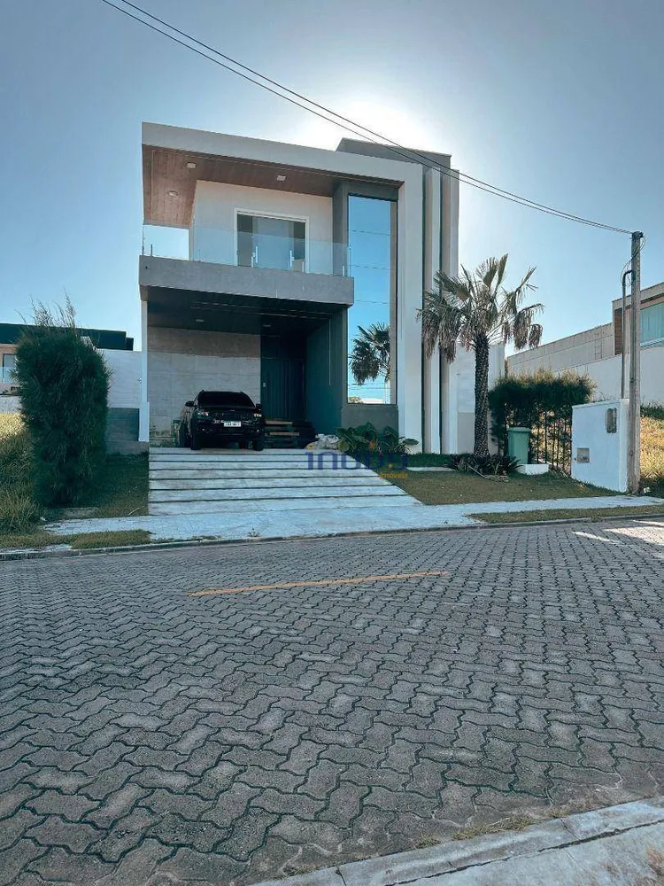 Casa, 4 quartos, 230 m² - Foto 1