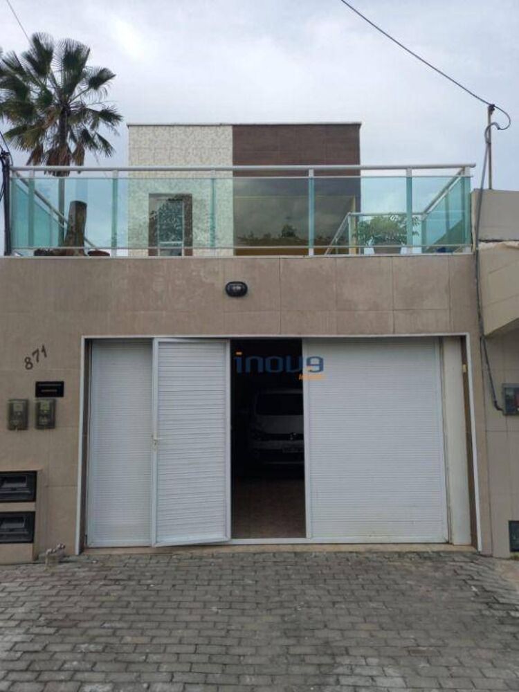Casa à venda com 2 quartos, 142m² - Foto 1